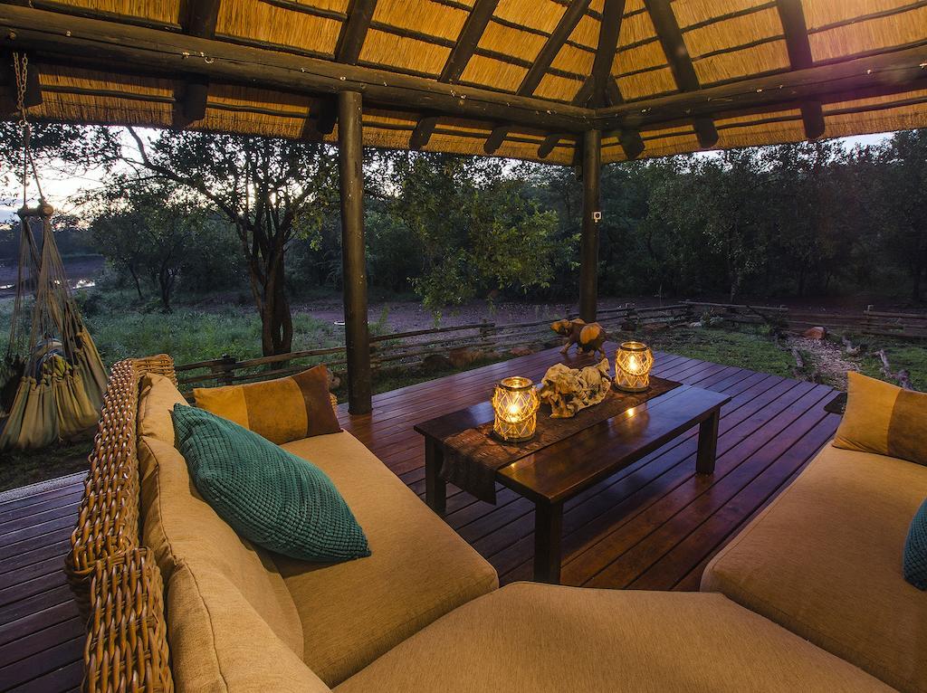 Raptor Retreat Game Lodge โฮดสปรูท ห้อง รูปภาพ