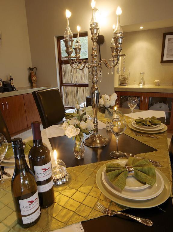 Raptor Retreat Game Lodge โฮดสปรูท ภายนอก รูปภาพ