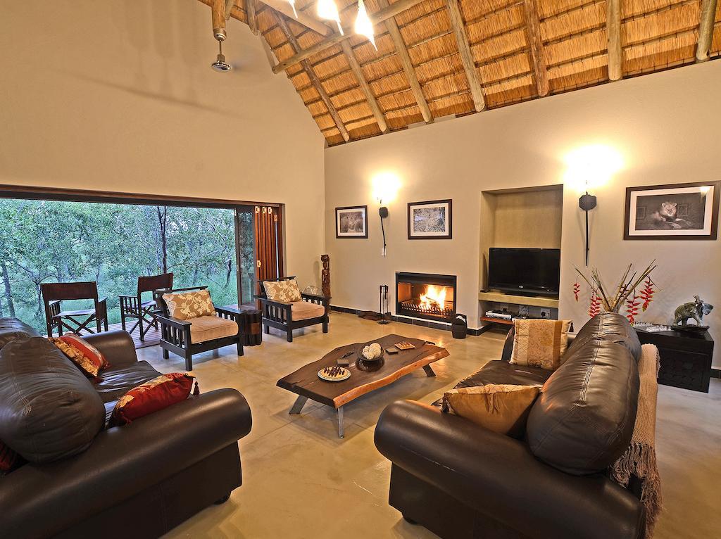 Raptor Retreat Game Lodge โฮดสปรูท ภายนอก รูปภาพ