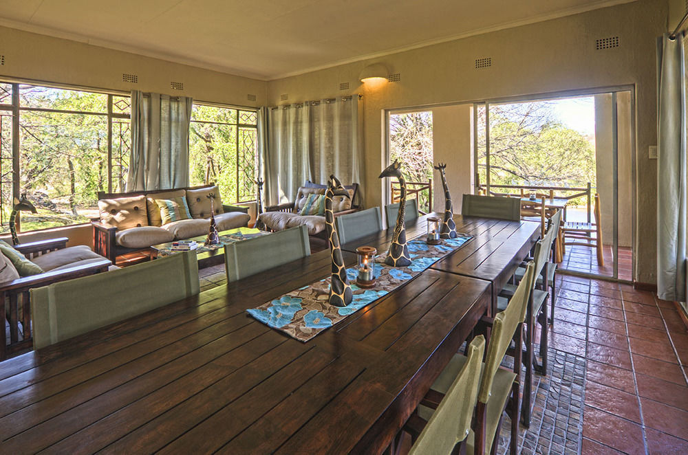 Raptor Retreat Game Lodge โฮดสปรูท ภายนอก รูปภาพ