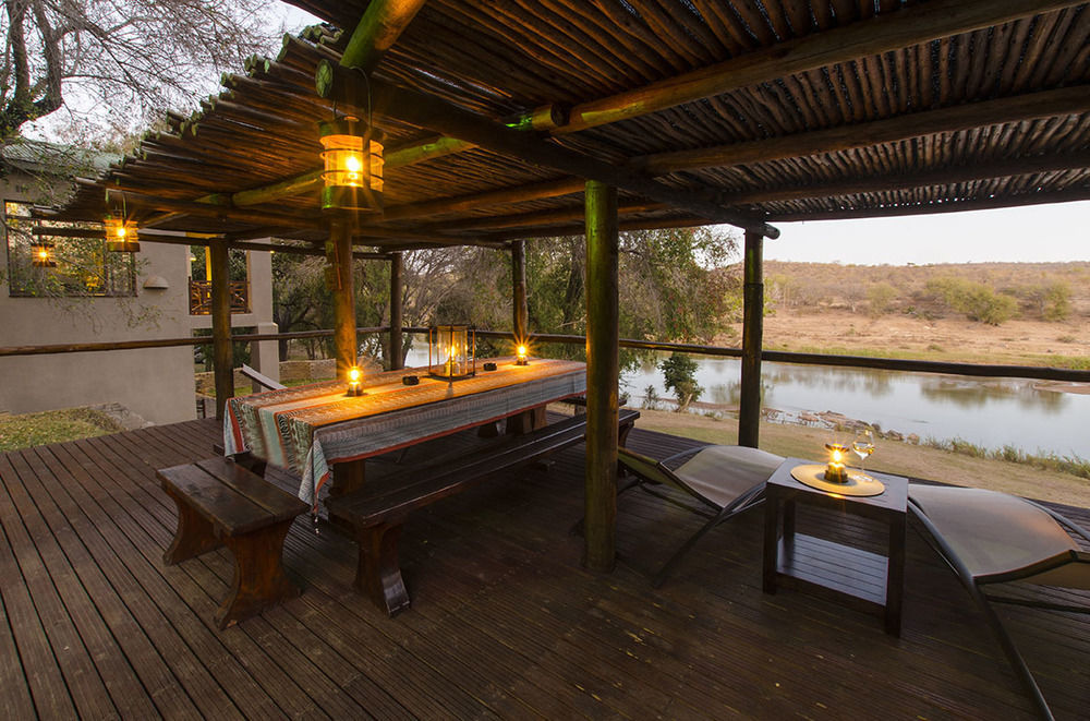 Raptor Retreat Game Lodge โฮดสปรูท ภายนอก รูปภาพ