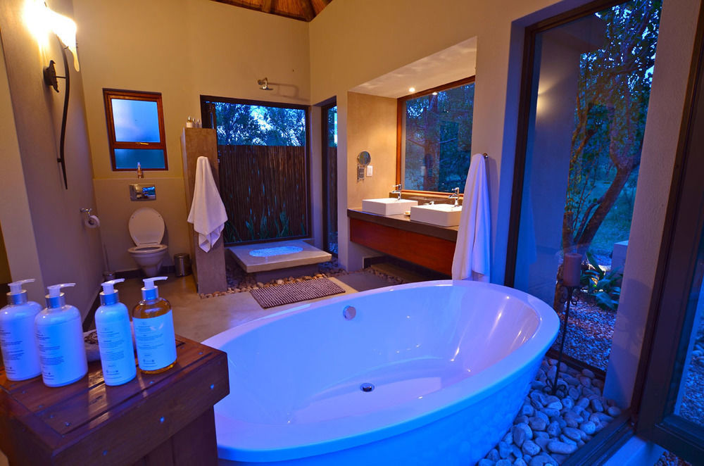 Raptor Retreat Game Lodge โฮดสปรูท ภายนอก รูปภาพ