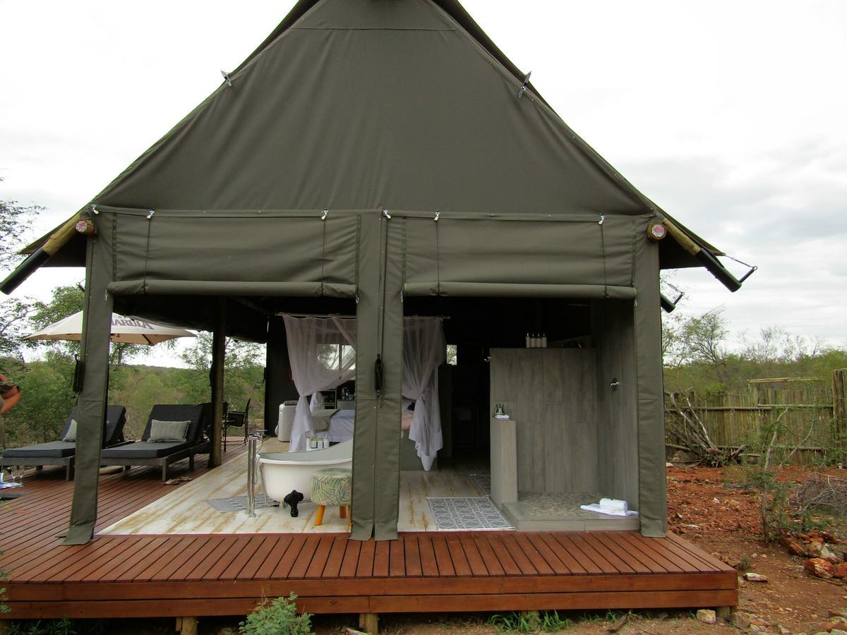 Raptor Retreat Game Lodge โฮดสปรูท ภายนอก รูปภาพ