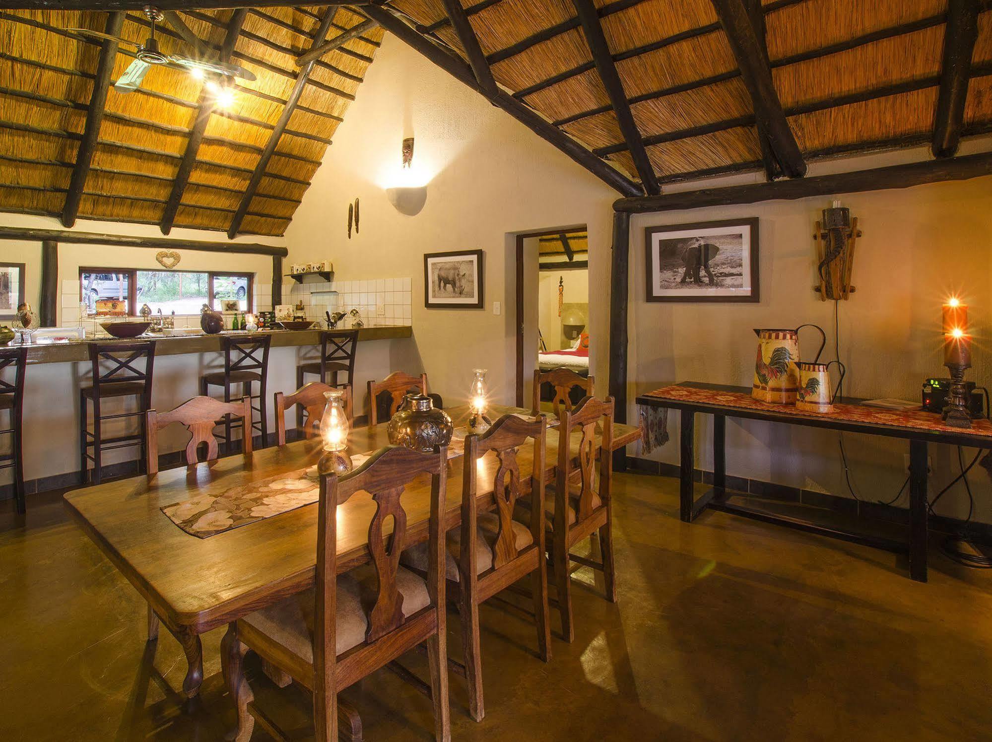 Raptor Retreat Game Lodge โฮดสปรูท ภายนอก รูปภาพ