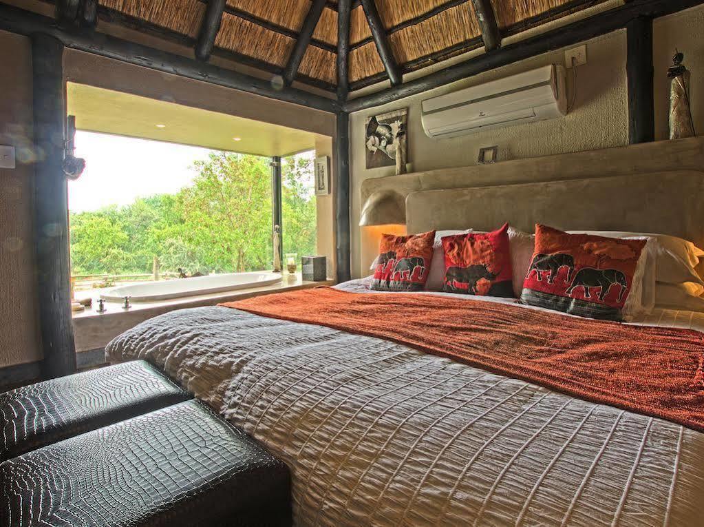 Raptor Retreat Game Lodge โฮดสปรูท ภายนอก รูปภาพ