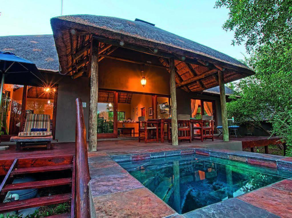 Raptor Retreat Game Lodge โฮดสปรูท ภายนอก รูปภาพ
